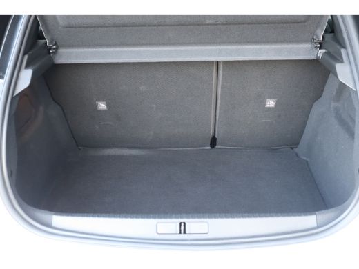 Opel Corsa 1.2 TURBO 100PK 5-DRS ELEGANCE GS-LINE / NAVI / LEDER / CLIMA / LED / PDC / 17" LMV / UNIEK / CAM... ActivLease financial lease