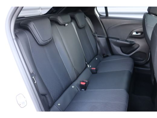 Opel Corsa 1.2 TURBO 100PK 5-DRS ELEGANCE GS-LINE / NAVI / LEDER / CLIMA / LED / PDC / 17" LMV / UNIEK / CAM... ActivLease financial lease