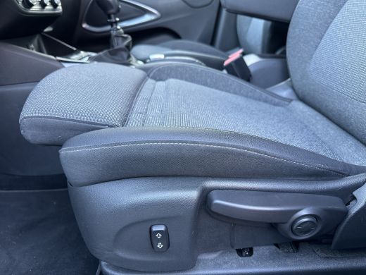 Opel Crossland 1.2 110PK Turbo Elegance | TREKHAAK| AGR-COMFORTSTOEL| NAVIGATIE| CAMERA| PARKEERSENSOREN V+A| CR... ActivLease financial lease