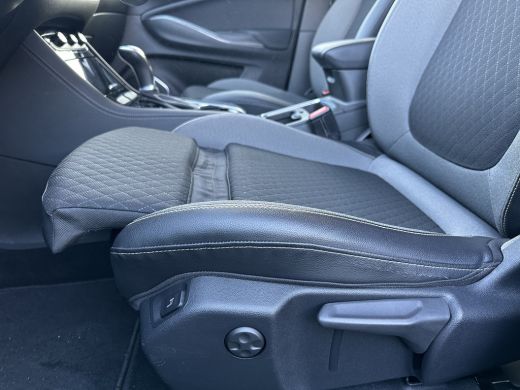 Opel Grandland X 1.2 130PK Turbo Business Executive AUTOMAAT | TREKHAAK| AGR-COMFORTSTOELEN| NAVIGATIE| CAMERA| PA... ActivLease financial lease