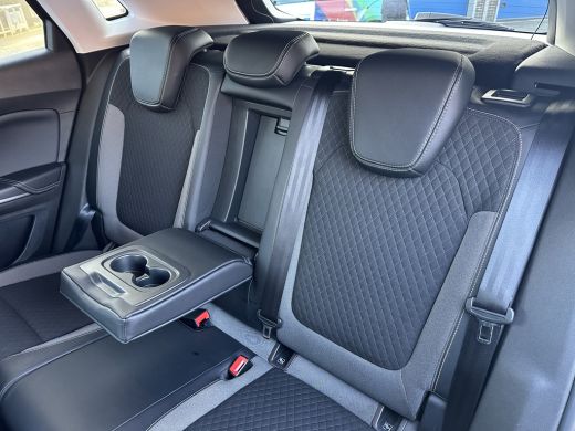 Opel Grandland X 1.2 130PK Turbo Business Executive AUTOMAAT | TREKHAAK| AGR-COMFORTSTOELEN| NAVIGATIE| CAMERA| PA... ActivLease financial lease