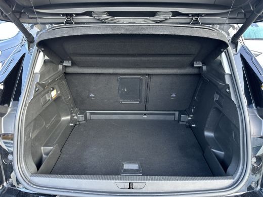 Opel Grandland X 1.2 130PK Turbo Business Executive AUTOMAAT | TREKHAAK| AGR-COMFORTSTOELEN| NAVIGATIE| CAMERA| PA... ActivLease financial lease