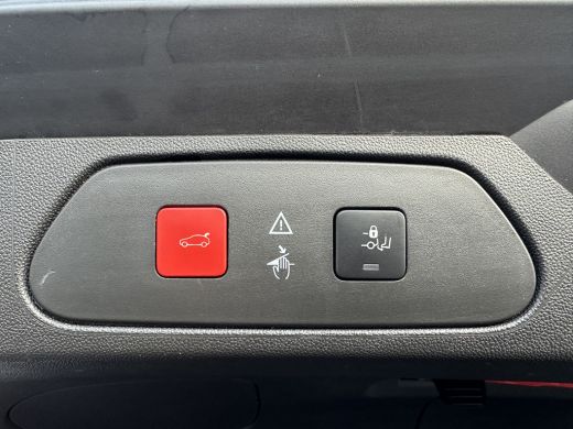 Opel Grandland X 1.2 130PK Turbo Business Executive AUTOMAAT | TREKHAAK| AGR-COMFORTSTOELEN| NAVIGATIE| CAMERA| PA... ActivLease financial lease