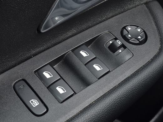 Opel Mokka-e Edition 50-kWh 11kw bl. LED | Climate control | Cruise control | ActivLease financial lease