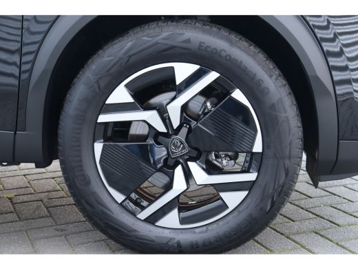 Peugeot 2008 1.2 HYBRID 136PK ALLURE AUTOMAAT / NAVI / LEDER / CLIMA / LED / PDC / 17" LMV / CRUISECONTROL / 1... ActivLease financial lease