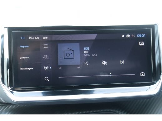 Peugeot 2008 1.2 HYBRID 136PK ALLURE AUTOMAAT / NAVI / LEDER / CLIMA / LED / PDC / 17" LMV / CRUISECONTROL / 1... ActivLease financial lease