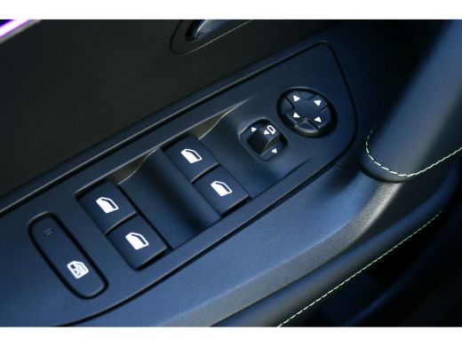 Peugeot 2008 1.2 HYBRID 136PK GT AUTOMAAT / NAVI / CLIMA / PDC / 17"LMV / CAMERA / KEYLESS / FULL-LED / BLUETO... ActivLease financial lease