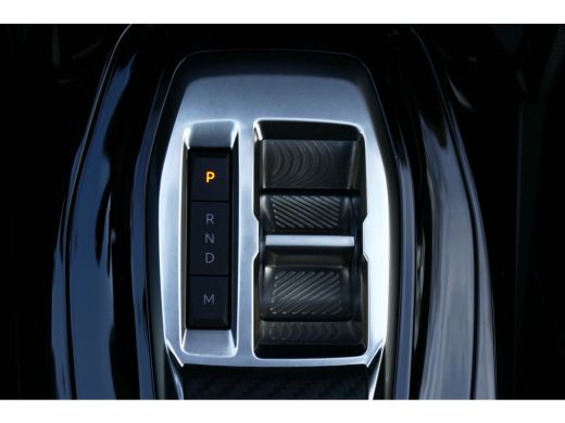 Peugeot 2008 1.2 HYBRID 136PK GT AUTOMAAT / NAVI / CLIMA / PDC / 17"LMV / CAMERA / KEYLESS / FULL-LED / BLUETO... ActivLease financial lease