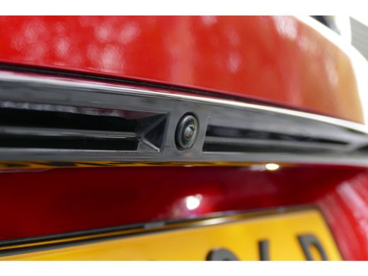 Peugeot 2008 1.2 HYBRID 136PK GT AUTOMAAT / NAVI / CLIMA / PDC / 17"LMV / CAMERA / KEYLESS / FULL-LED / BLUETO... ActivLease financial lease