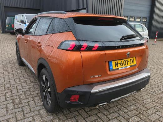 Peugeot 2008 1.2 PureTech Allure | Automaat | Navi by app | Apple carplay | Camera | All season | 65.000km | ActivLease financial lease