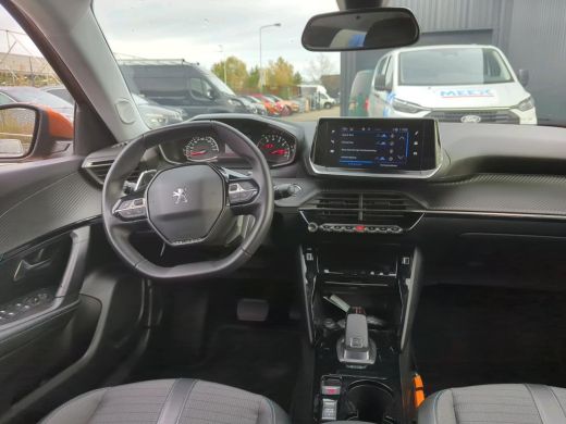 Peugeot 2008 1.2 PureTech Allure | Automaat | Navi by app | Apple carplay | Camera | All season | 65.000km | ActivLease financial lease