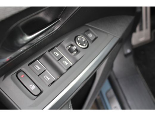 Peugeot 3008 1.2 Hybrid 136 GT | Automaat | Navigatie | Camera | Panorama/schuifdak | Lederen bekleding | ActivLease financial lease
