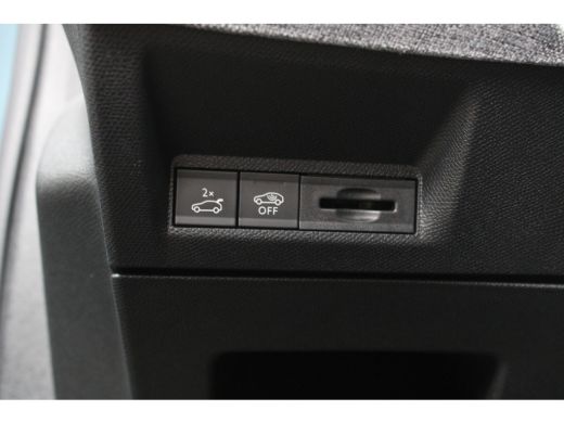 Peugeot 3008 1.2 Hybrid 136 GT | Automaat | Navigatie | Camera | Panorama/schuifdak | Lederen bekleding | ActivLease financial lease