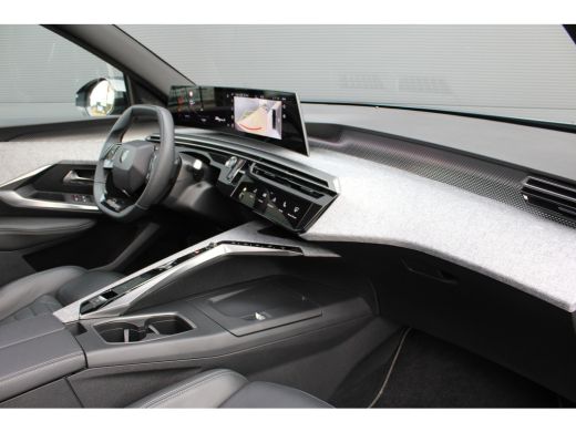 Peugeot 3008 1.2 Hybrid 136 GT | Automaat | Navigatie | Camera | Panorama/schuifdak | Lederen bekleding | ActivLease financial lease