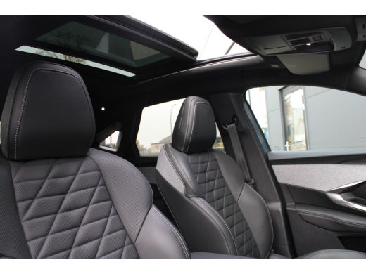 Peugeot 3008 1.2 Hybrid 136 GT | Automaat | Navigatie | Camera | Panorama/schuifdak | Lederen bekleding | ActivLease financial lease