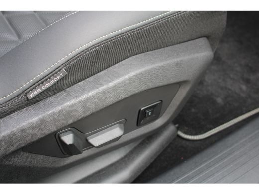 Peugeot 3008 1.2 Hybrid 136 GT | Automaat | Navigatie | Camera | Panorama/schuifdak | Lederen bekleding | ActivLease financial lease