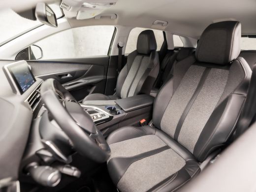 Peugeot 3008 1.2 PureTech Sport Automaat (APPLE CARPLAY, GROOT NAVI, LEDER, KEYLESS, 360 CAMERA, SPORTSTOELEN,... ActivLease financial lease