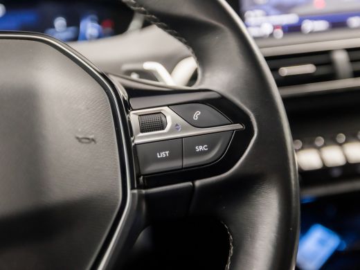 Peugeot 3008 1.2 PureTech Sport Automaat (APPLE CARPLAY, GROOT NAVI, LEDER, KEYLESS, 360 CAMERA, SPORTSTOELEN,... ActivLease financial lease