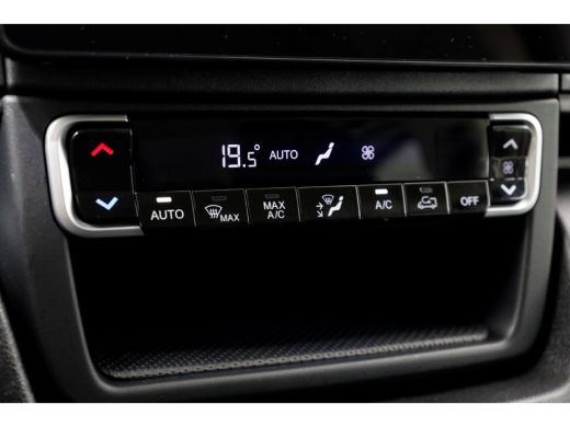 Peugeot Boxer 2.2 BlueHDi 140pk D.C. Open Laadbak Trekhaak 3000kg BPM-Vrij 11-2024 ActivLease financial lease