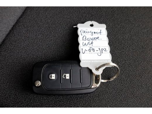 Peugeot Boxer 2.2 BlueHDi 140pk D.C. Open Laadbak Trekhaak 3000kg BPM-Vrij 11-2024 ActivLease financial lease