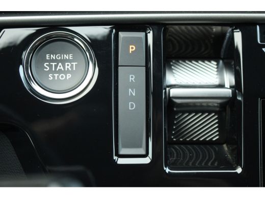 Peugeot e-3008 Allure Avantage 210 73 kWh | Camera | Keyless | Carplay | Navi | Cruise | 19" LMV | Privacy Glass... ActivLease financial lease