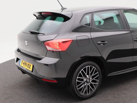 Seat Ibiza 1.0 EcoTSi 4.OH! Edition | Digitaal Dashboard | Stoelverwarming | CarPlay | Parkeersensoren | LED... ActivLease financial lease