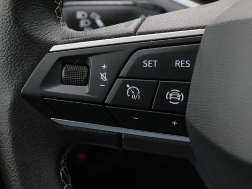 Seat Ibiza 1.0 EcoTSi 4.OH! Edition | Digitaal Dashboard | Stoelverwarming | CarPlay | Parkeersensoren | LED... ActivLease financial lease