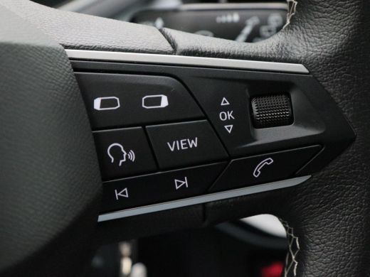 Seat Ibiza 1.0 EcoTSi 4.OH! Edition | Digitaal Dashboard | Stoelverwarming | CarPlay | Parkeersensoren | LED... ActivLease financial lease