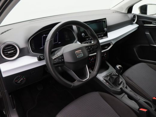 Seat Ibiza 1.0 EcoTSi 4.OH! Edition | Digitaal Dashboard | Stoelverwarming | CarPlay | Parkeersensoren | LED... ActivLease financial lease