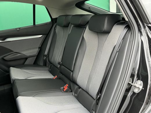 Skoda Enyaq Coupe 85 Business Edition | 19'' Velgen 'Regulus' | Elektrische voorstoel met geheugen | Achteruitrijca... ActivLease financial lease