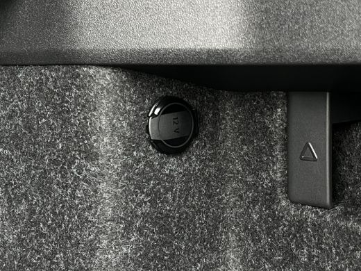 Skoda Enyaq Coupe 85 Business Edition | 19'' Velgen 'Regulus' | Elektrische voorstoel met geheugen | Achteruitrijca... ActivLease financial lease