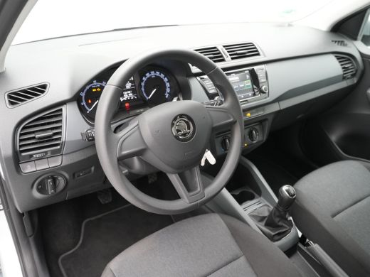 Skoda Fabia 1.0 75pk Active Airco Cruise Bluetooth 218 ActivLease financial lease