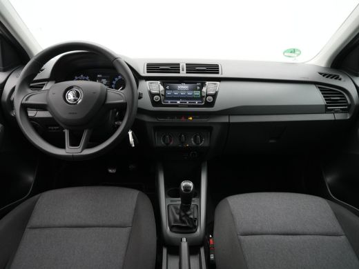 Skoda Fabia 1.0 75pk Active Airco Cruise Bluetooth 218 ActivLease financial lease