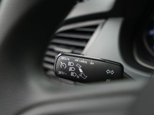 Skoda Fabia 1.0 75pk Active Airco Cruise Bluetooth 218 ActivLease financial lease