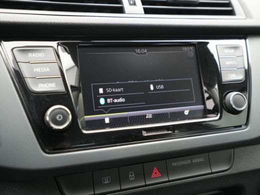 Skoda Fabia 1.0 75pk Active Airco Cruise Bluetooth 218 ActivLease financial lease