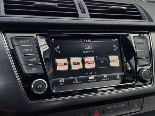 Skoda Fabia Combi 1.0 TSI Business Edition Stoelverwarming | Full map Navigatie | Parkeersensoren | Carplay/a... ActivLease financial lease