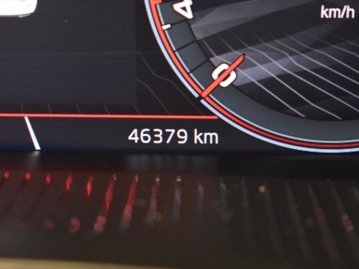 Skoda Kamiq 1.0 TSI Monte Carlo 111pk | Panorama dak | Adaptief cruise control | Navigatie via app connect | ... ActivLease financial lease