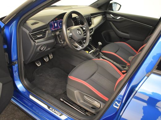 Skoda Kamiq 1.0 TSI Monte Carlo 111pk | Panorama dak | Adaptief cruise control | Navigatie via app connect | ... ActivLease financial lease