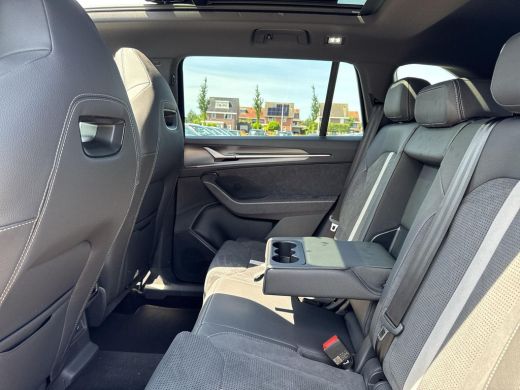 Skoda Kodiaq 1.5 TSI PHEV Sportline Business | 204Pk | 20Inch | Pano Dak | Trekhaak | Matrix LED | LED Strip i... ActivLease financial lease