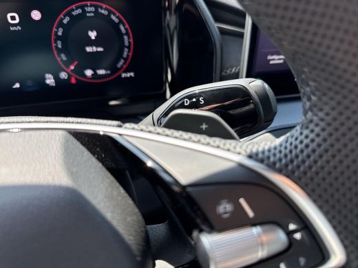 Skoda Kodiaq 1.5 TSI PHEV Sportline Business | 204Pk | 20Inch | Pano Dak | Trekhaak | Matrix LED | LED Strip i... ActivLease financial lease