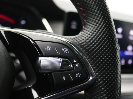 Skoda Octavia Combi 1.4 TSI RS iV PHEV Business 245PK DSG Pano-Schuifdak, 98% SOH, Memorystoel, Head-Up Display... ActivLease financial lease