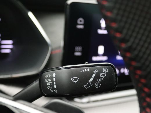 Skoda Octavia Combi 1.4 TSI RS iV PHEV Business 245PK DSG Pano-Schuifdak, 98% SOH, Memorystoel, Head-Up Display... ActivLease financial lease