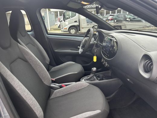 Toyota Aygo 1.0 VVT-i S-CVT Play Automaat | Apple CarPlay | Parkeercamera | Rijklaarprijs incl. garantie ActivLease financial lease