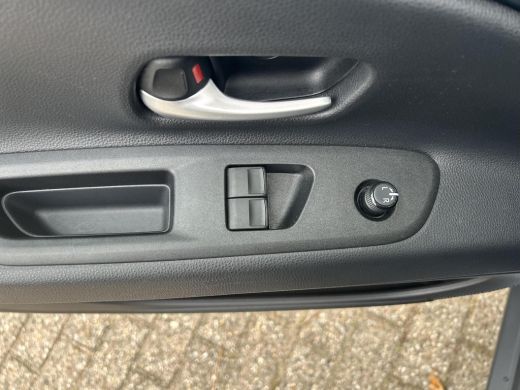 Toyota Aygo 1.0 VVT-i S-CVT Play Automaat | Apple CarPlay | Parkeercamera | Rijklaarprijs incl. garantie ActivLease financial lease