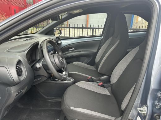 Toyota Aygo 1.0 VVT-i S-CVT Play Automaat | Apple CarPlay | Parkeercamera | Rijklaarprijs incl. garantie ActivLease financial lease