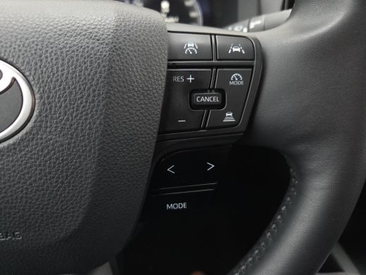 Toyota C-HR 1.8 Hybrid 140 First Edition | Apple CarPlay | Parkeersensoren | Blindspot | Rijklaarprijs incl. ... ActivLease financial lease