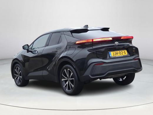 Toyota C-HR 1.8 Hybrid 140 First Edition | Apple CarPlay | Parkeersensoren | Blindspot | Rijklaarprijs incl. ... ActivLease financial lease