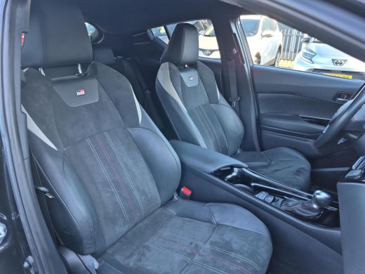 Toyota C-HR 2.0 Hybrid GR-Sport | Apple CarPlay/Android auto | Achteruitrijcamera | Stoelverwarming ActivLease financial lease