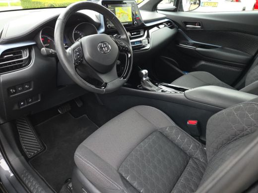 Toyota C-HR 2.0 Hybrid Style | Apple CarPlay / Android Auto | Navigatie | Rijklaarprijs incl. garantie | ActivLease financial lease