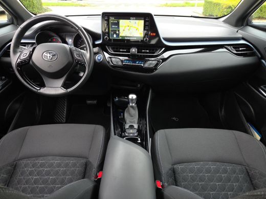 Toyota C-HR 2.0 Hybrid Style | Apple CarPlay / Android Auto | Navigatie | Rijklaarprijs incl. garantie | ActivLease financial lease